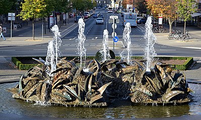 La fontaine Cimiotti devant le Staatstheater de Brunswick.