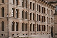 Fachada del antiguo monasterio, hoy Facultad de Teología de la Universidad de Zúrich.