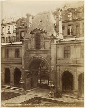 L'arc de Nazareth remonté au musée Carnavalet vers 1900.
