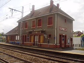 L'ancien bâtiment voyageurs en 2010.