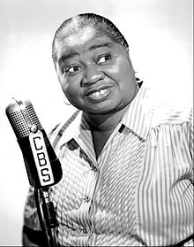 Hattie McDaniel as Beulah