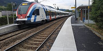 La gare de Machilly est desservie par la ligne L1 du Léman Express.