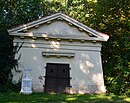 Mausoleum der Familie Petitjean, auf dem Kirchhof