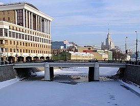 Чугунный мост, вид с Малого Москворецкого моста