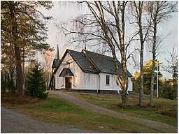 Björkö-Arholma kyrka i oktober 2011