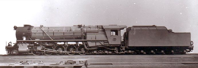 Left side of Class FT tender on the Class 21 locomotive