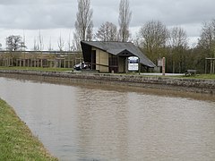 La halte nautique de Bout-de-Bois sur le canal de Nantes à Brest.