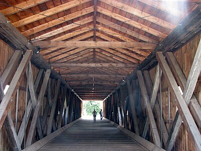 Puente Jay mostrando el diseño de la celosía