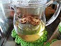 Infusing dried lotus root slices