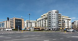 The multifamily housing at the intersection of Komisji Edukacji Narodowej Avenue and Wąwozowa Street in Kabaty, in 2020.