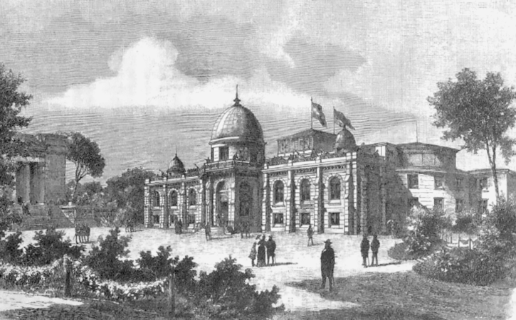 Urania Observatory in Berlin, the Bamberg-Refraktor was located in the large dome in the middle of the building