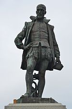 Statue de Joachim du Bellay