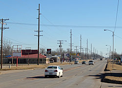 Looking east along West Doolin Ave (2013)