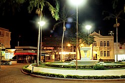 Largo dos Amores square at night