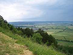 Les Côtes de Meuse vue depuis la côte Saint-Germain (butte-témoin), au nord.