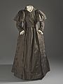 Liberty & Co tea gown of figured silk twill, c. 1887. Los Angeles County Museum of Art, M.2007.211.901