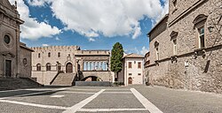 Piazza di San Lorenzo and the loggia of the Papal Palace