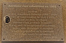 Plaque en mémoire du curé Dabdoub