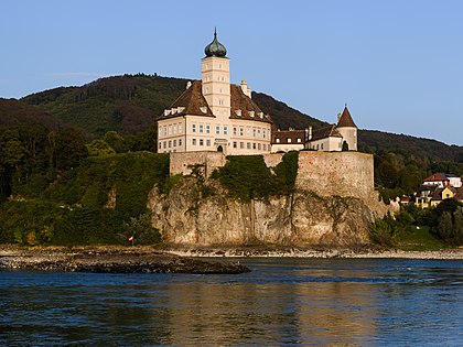 Castelo de Schönbühel (Schloss Schönbühel) em Schönbühel-Aggsbach, Baixa Áustria (definição 10 892 × 8 169)