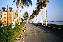 Une avenue sur l'île Saint-Louis.