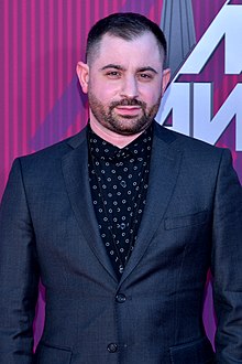 Bell at the 2019 iHeartRadio Music Awards