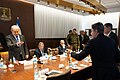 מזכיר המדינה אנתוני בלינקן נפגש עם קבינט המלחמה בלשכת ראש הממשלה במהלך מלחמת חרבות ברזל, נובמבר 2023