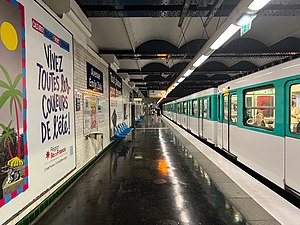 Quai en direction de Boulogne - Pont de Saint-Cloud.