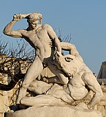 Theseus and the Minotaur (1821) di Jules Ramey, nel Grand Carré.