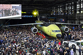 Sortie de l'Antonov An-178.