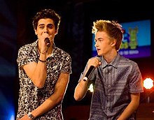 Jack Gilinsky (left) and Jack Johnson (right) performing in March 2016