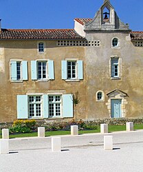 Houses on the church square of Nieul-sur-l'Autise