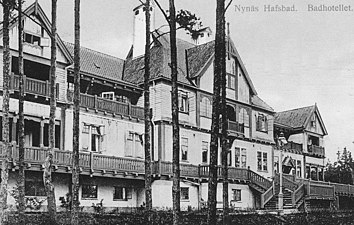 Badhotellet omkring 1908.