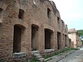 Segmental arches in an Ostian insula