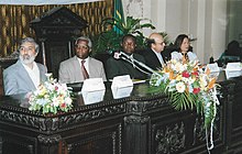 Opening panel of the V Lusocom Congress, held in Maputo, in 2002