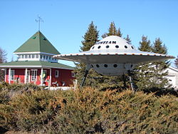 Novelty UFO and visitor centre in Moonbeam