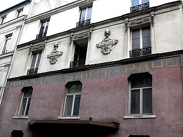 Au no 4, façade de l'ancien hammam Saint-Paul.