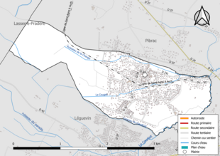 Carte en couleur présentant le réseau hydrographique de la commune