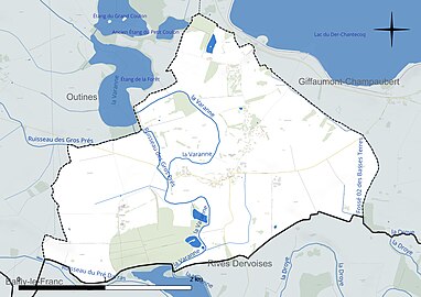 Carte en couleur présentant le réseau hydrographique de la commune