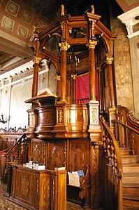 Bimah.