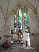 Les trois bais du Chœur symbolisent la Sainte Trinité (XIIIe siècle).