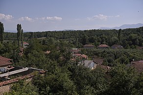 Панорама на куќи во северозападниот дел на селото