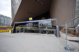 Access to the metro station