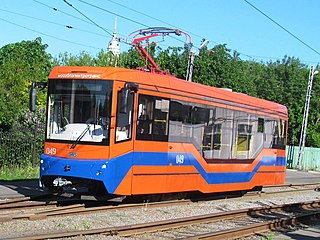 71-407-01 в Коломне (вид спереди/с левого борта)