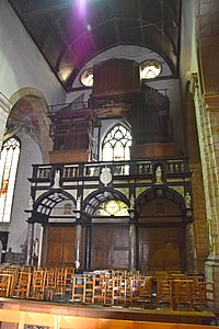 chœur et orgue d'église.