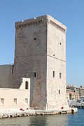 Tour du roi René vue de l'extérieur.