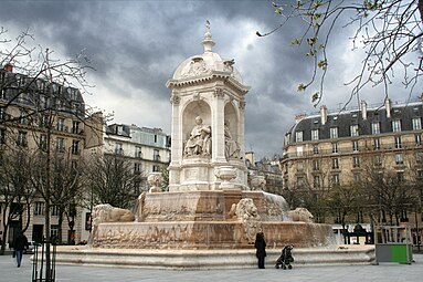 La fontaine Saint-Sulpice, au centre de la place Saint-Sulpice.