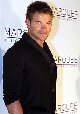 Emmett Cullen interprété par Kellan Lutz dans la saga cinématographique Twilight