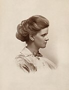 Lillian Feickert c. 1912 (2022-07-20)