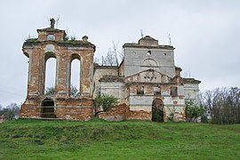 Le monastère Carmélite classé[9] et son église.