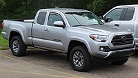 2019 Toyota Tacoma SR5 4WD Access Cab (pre-facelift)